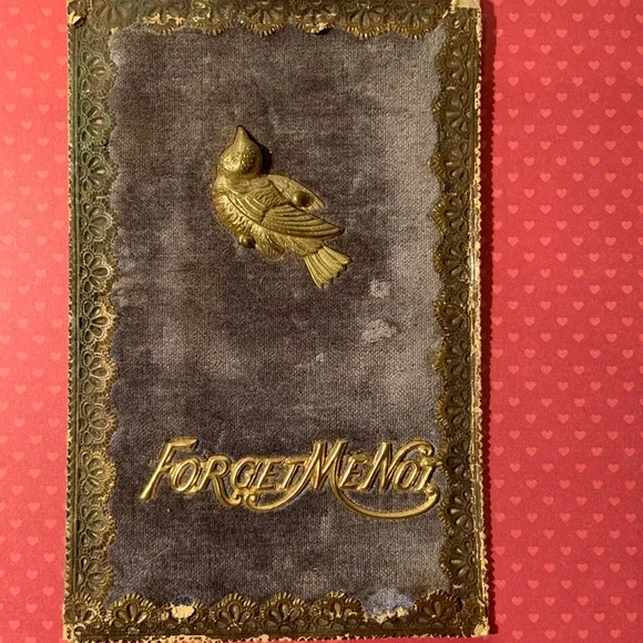 5 Antique Valentine’s Day Postcards - Picture 2 of 9